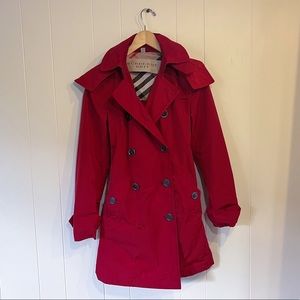 Burberry Brit Red Rain Jacket Coat size 6 Flaw Metal Buttons
